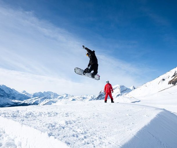 freestyle rider snowboard 2024 Never Summer Easy Men's All-Mountain Performance, Triple Camber Profile an asymmetricalshapetwin with two Wide tips provides maximum stability at the ends of the board Freeride vs Freestyle Snowboard: What's