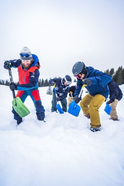 Avalanche Training in Grindelwald